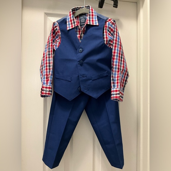 Nautica 3 Piece Suit - Picture 10 of 10